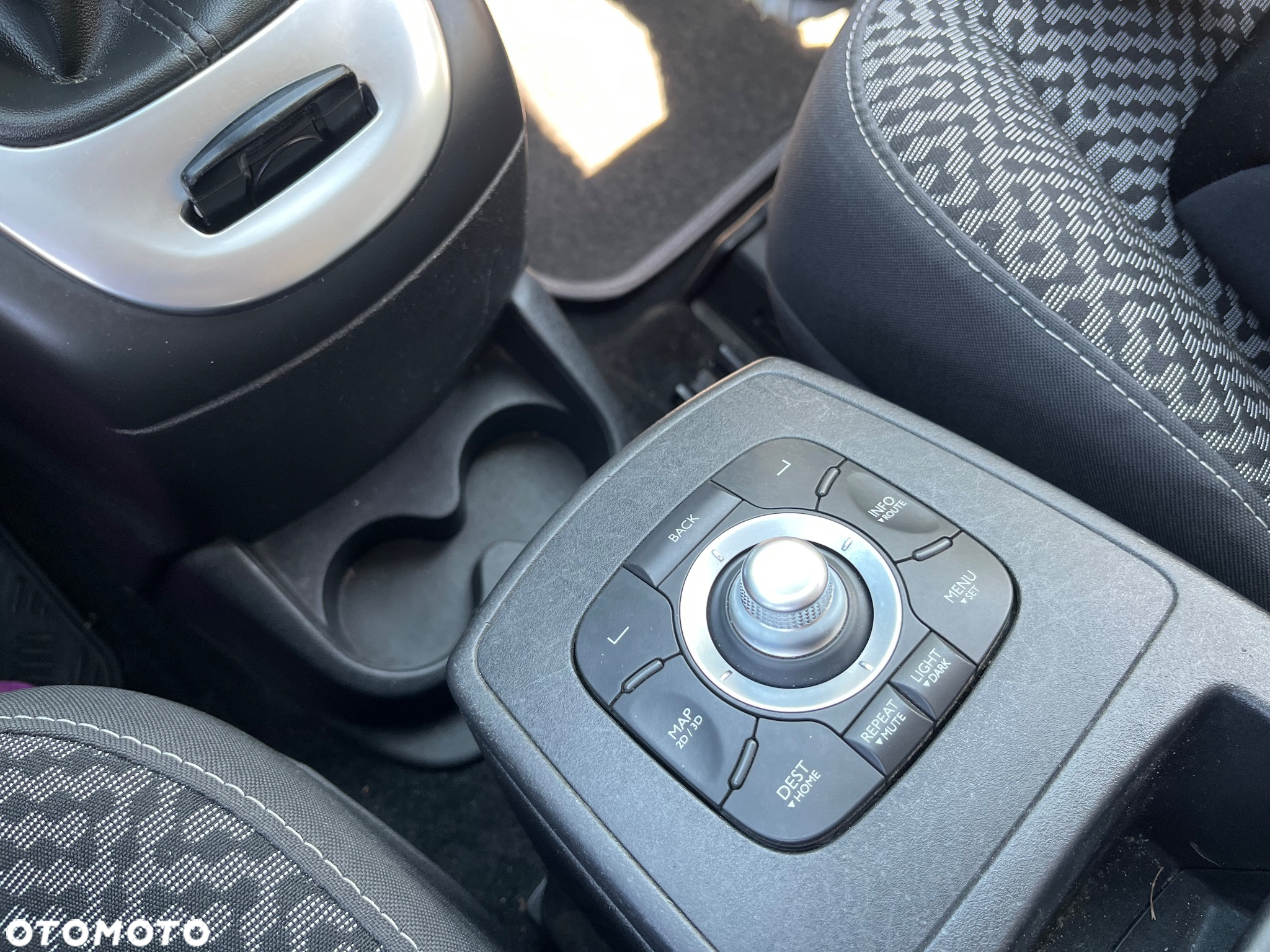 Renault Scenic ENERGY dCi 110 EXPERIENCE - 19