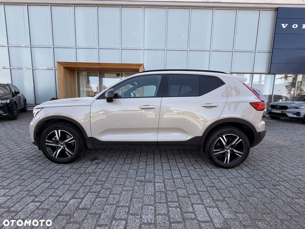 Volvo XC 40 B3 Plus Dark - 9