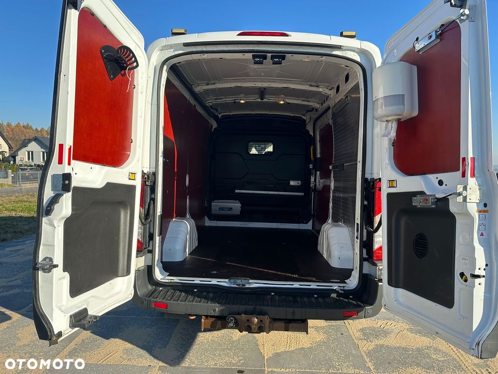 Ford Transit - 11