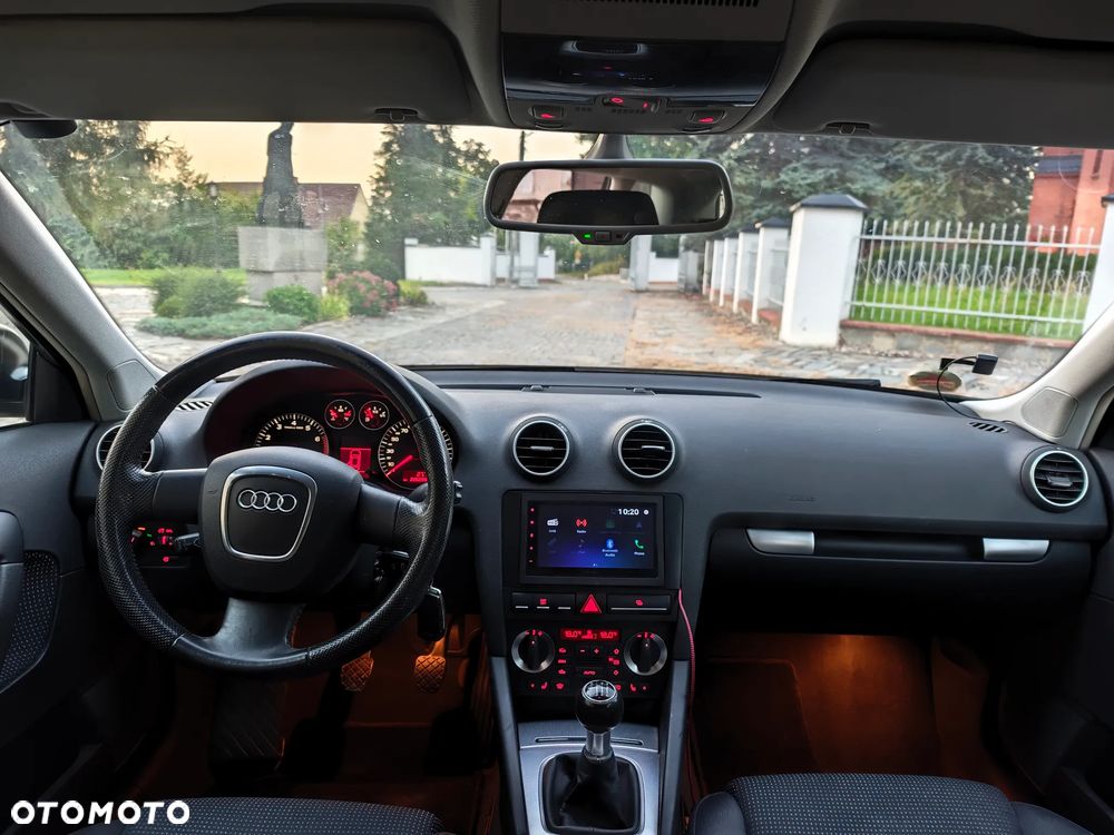 Audi A3 Sportback 1.4 TFSI Attraction - 11