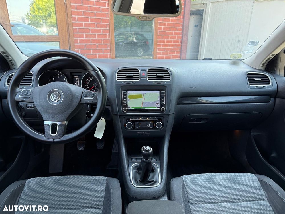 Volkswagen Golf - 5