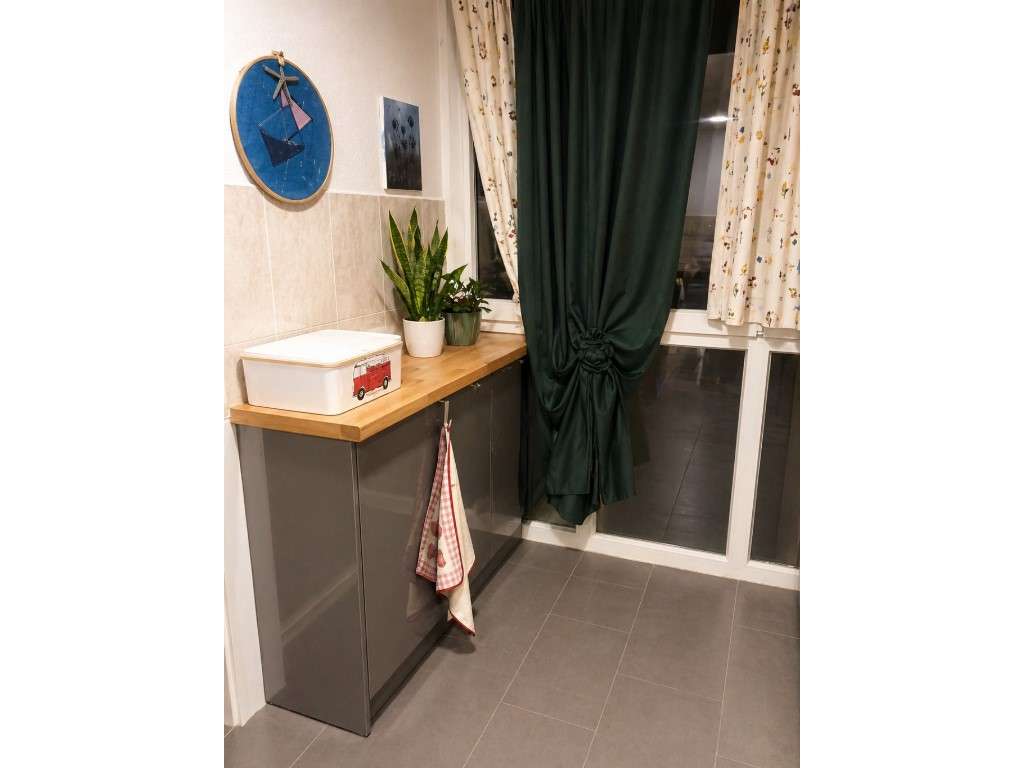 T2 renovado em Prédio de Referência no Vale da Amoreira - Grande imagem: 3/9