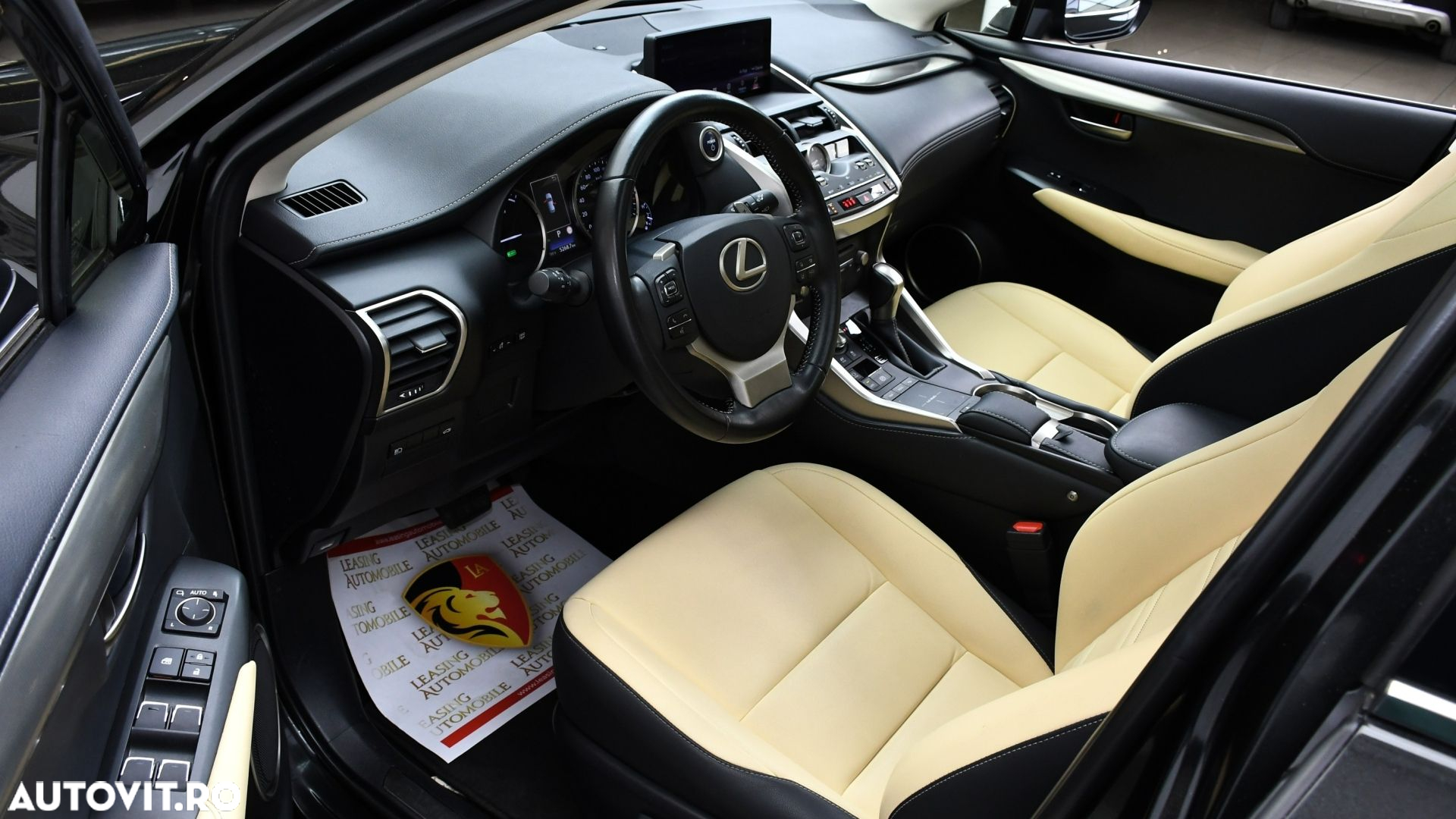 Lexus Seria NX 300h AWD Luxury - 11