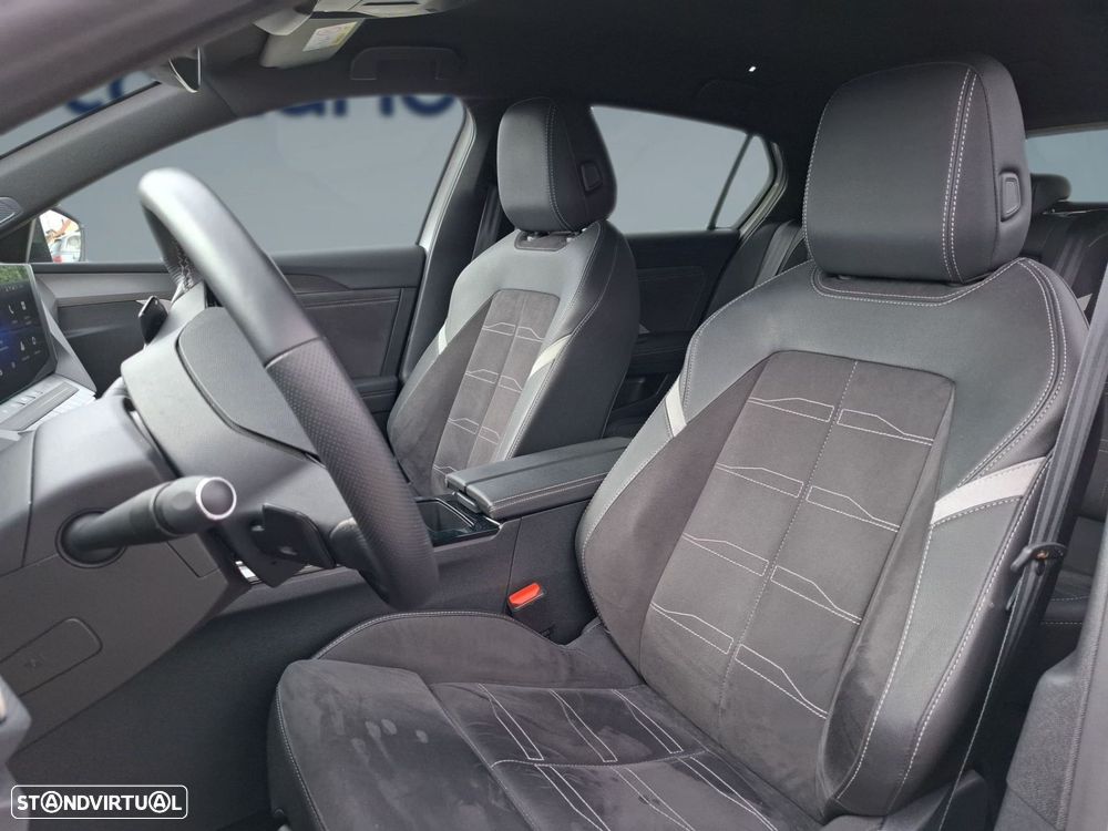 Opel Astra 1.5 D GS Aut. — fotografia 5