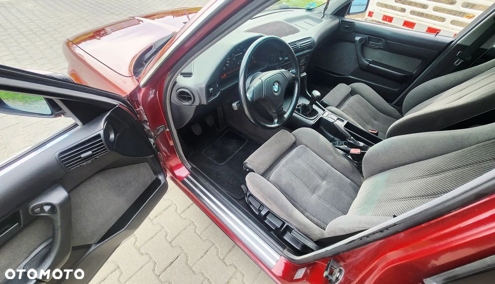 BMW Seria 5 525i - 10