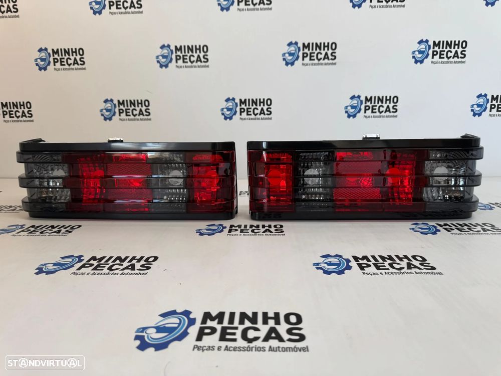 Farolins traseiros Mercedes 190 (W201) escurecidos - 1