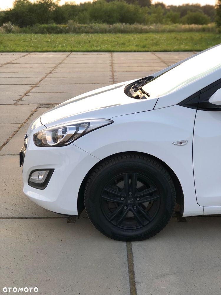 Hyundai i30 1.4 Passion - 9