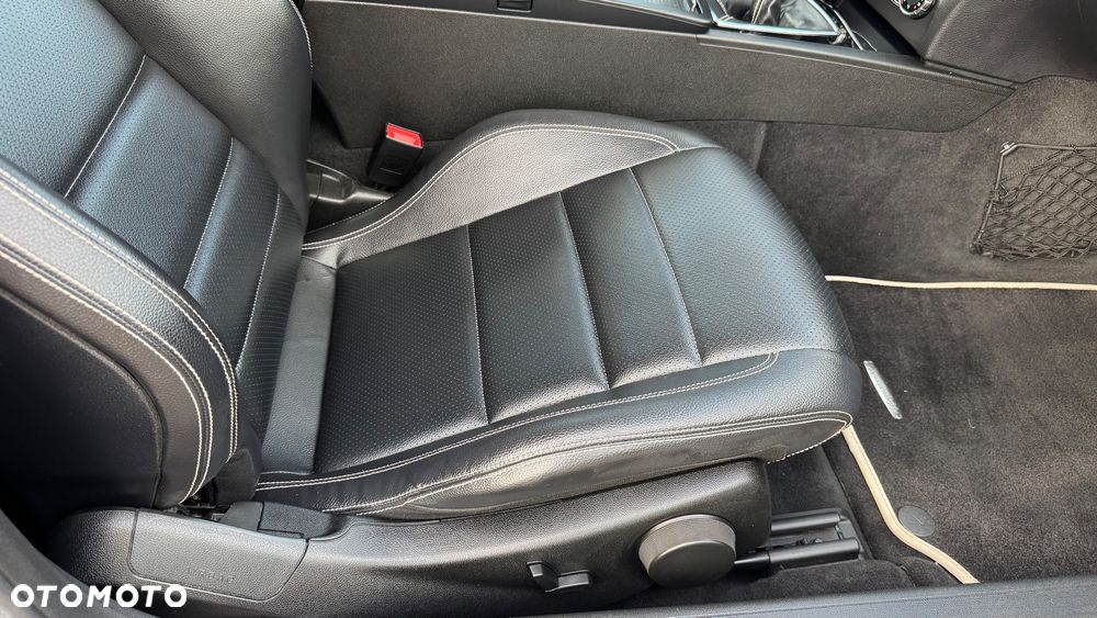Mercedes-Benz Klasa C 180 BlueEFFICIENCY - 30