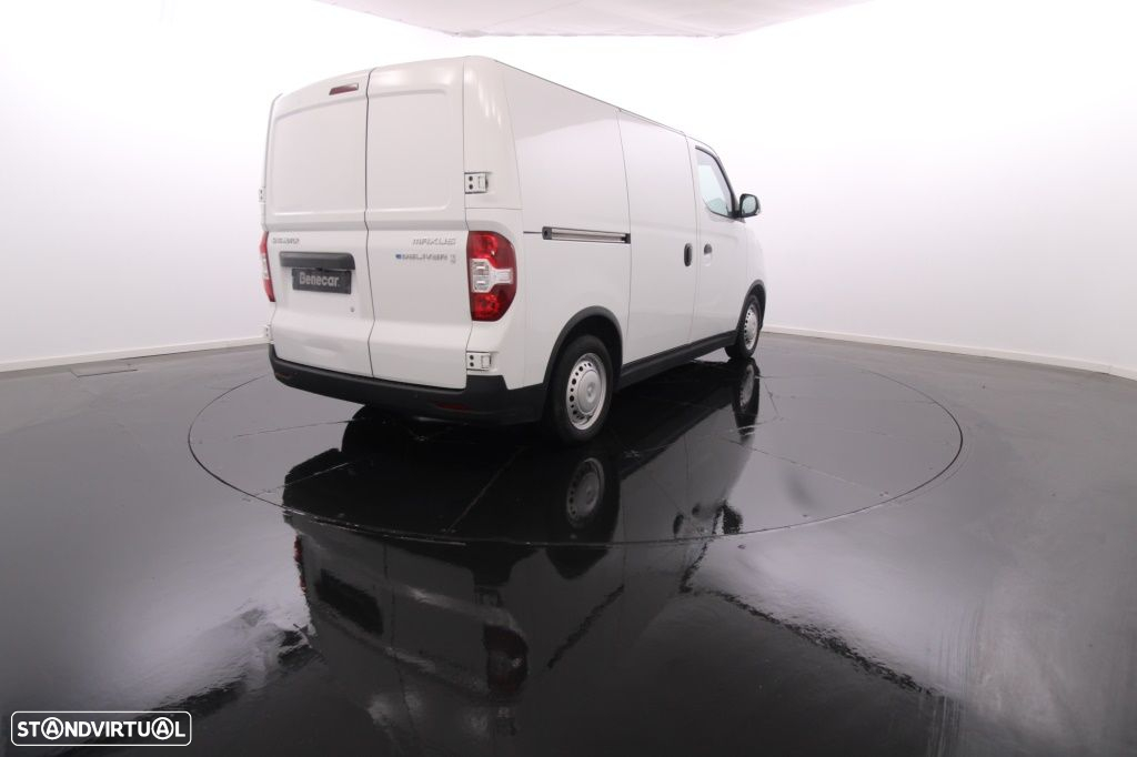 Maxus e-deliver-3 Cargo VAN SWB Bat. 50,23 kWh - 7