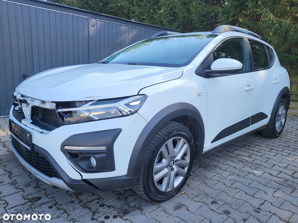 Dacia Sandero Stepway TCe 90 Essential - 1