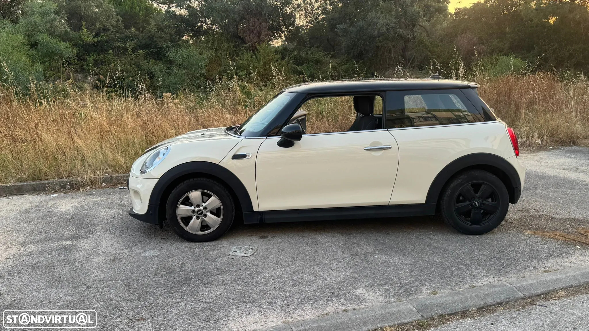 MINI 3 Portas One D - 6