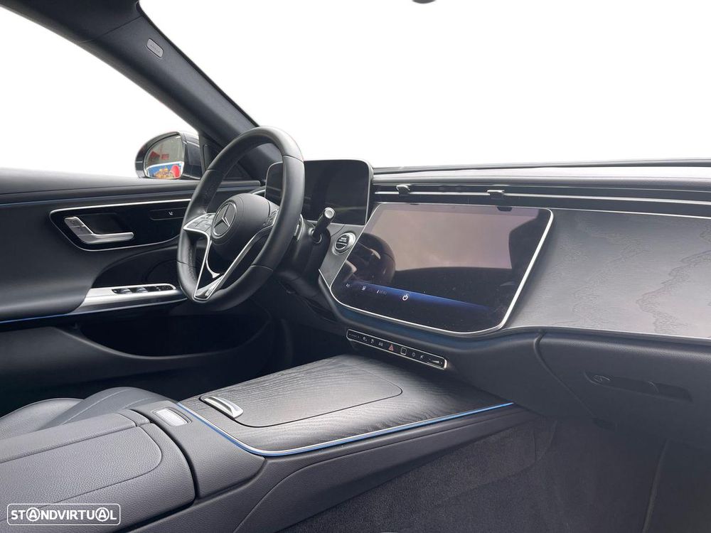 Mercedes-Benz E 300 de - 23