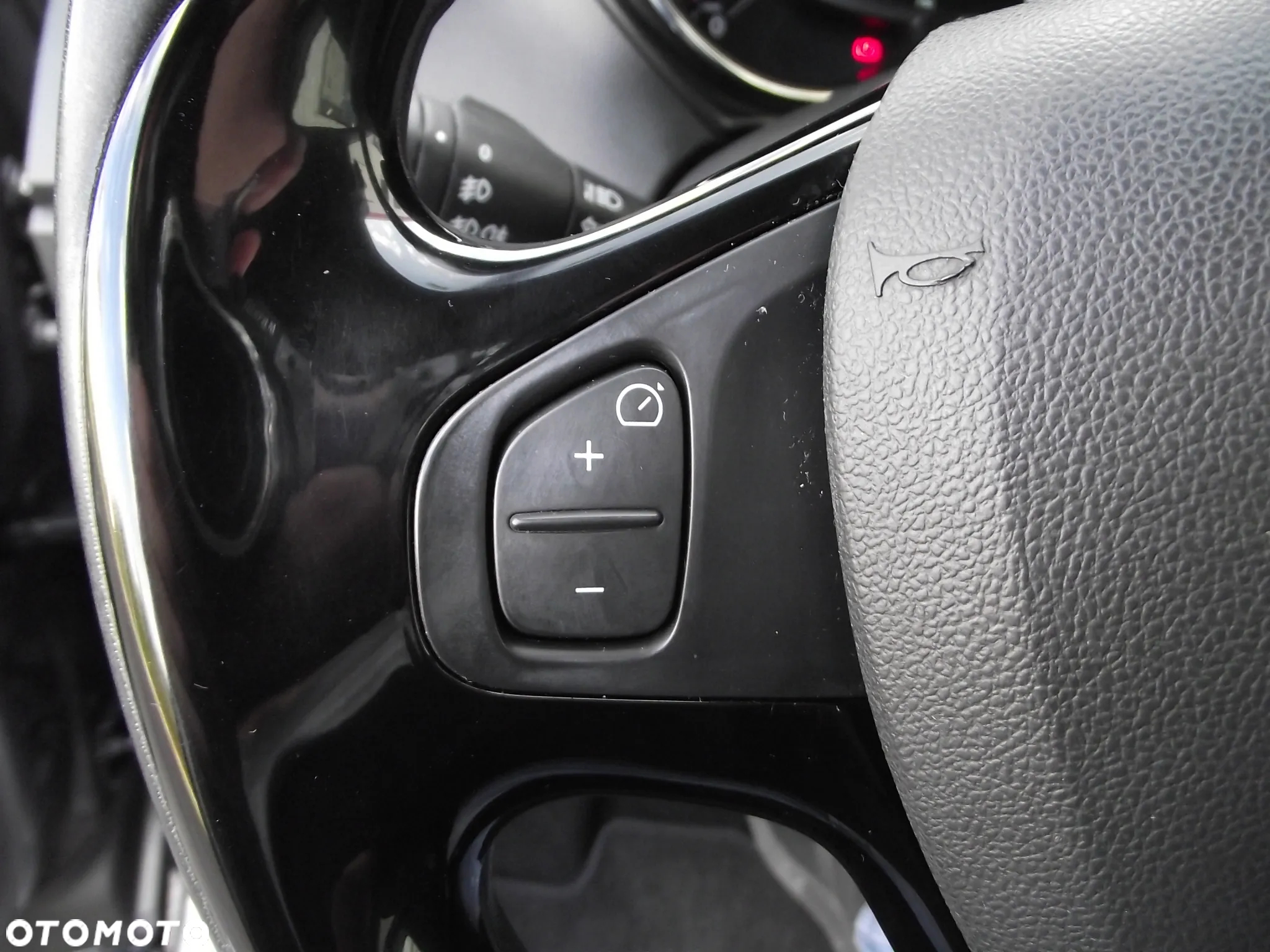 Renault Captur 0.9 Energy TCe Limited - 25
