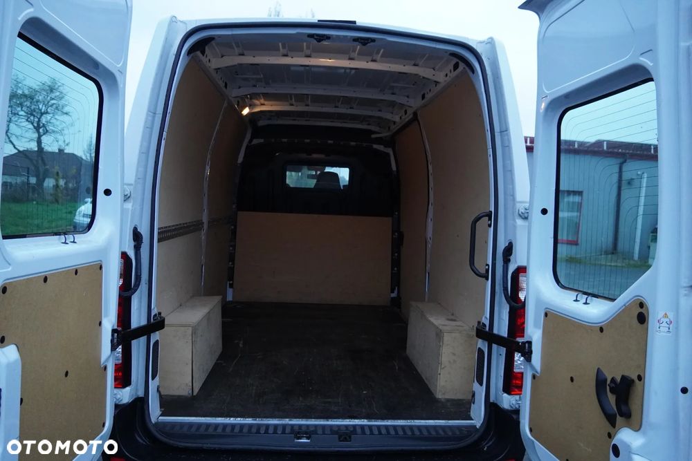 Renault Master - 18