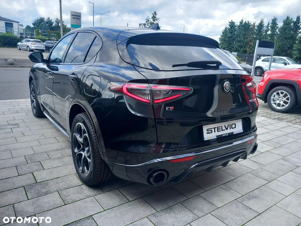 Alfa Romeo Stelvio 2.0 Turbo Veloce Q4 - 10