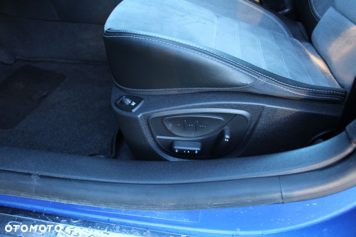 Renault Laguna 2.0 dCi Bose Edition - 17