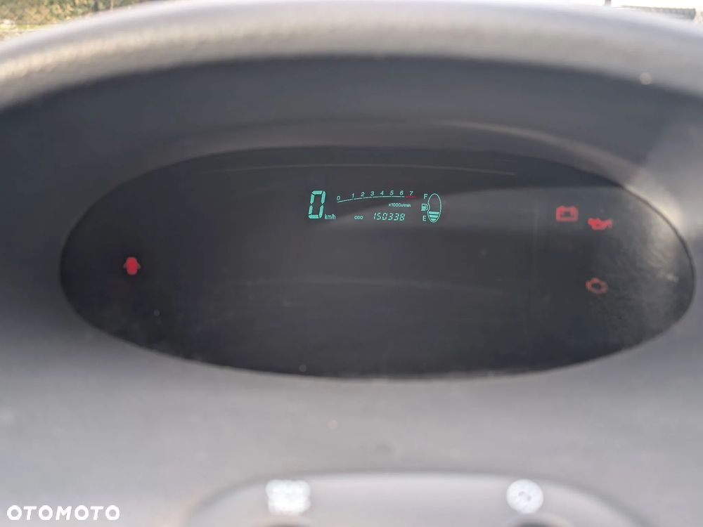 Toyota Yaris 2001 photo 5
