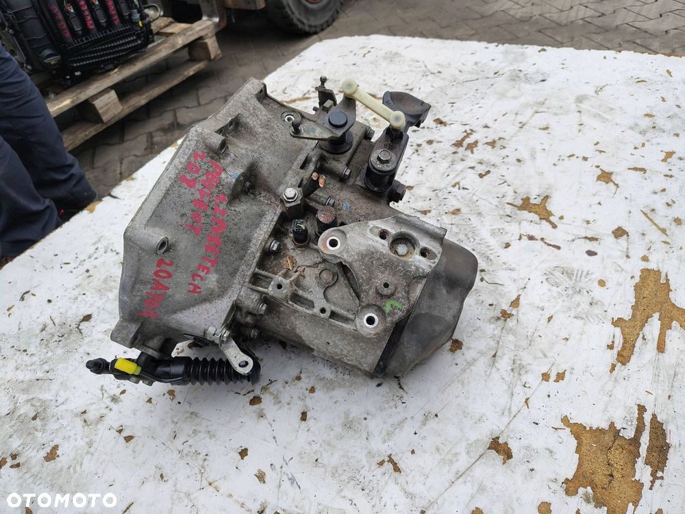SKRZYNIA 5 BIEGÓW 20A701 PEUGEOT 208 FL1.2 PURETECH - 5