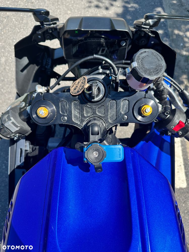 Yamaha R7 - 3