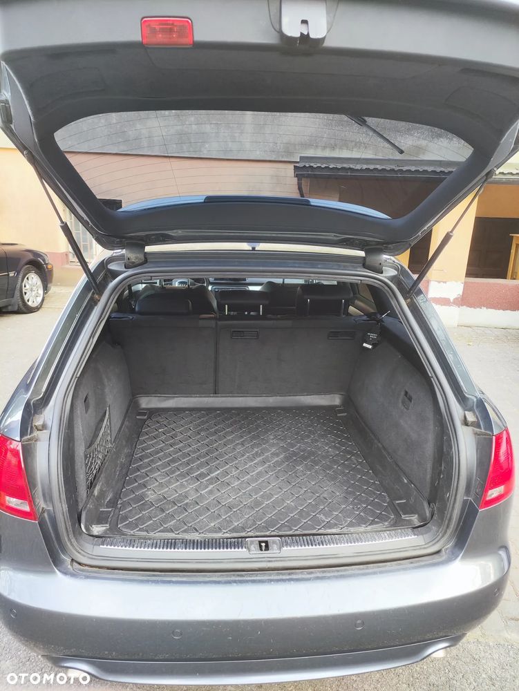 Audi A4 Avant - 6