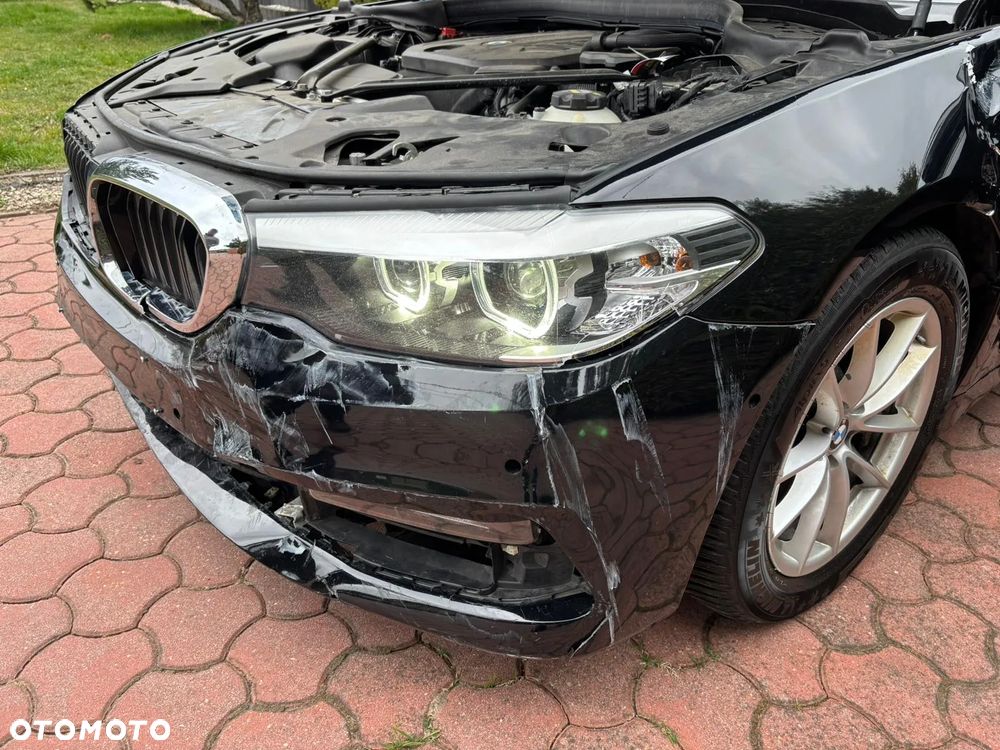 BMW Seria 5 525d Sport Line - 19