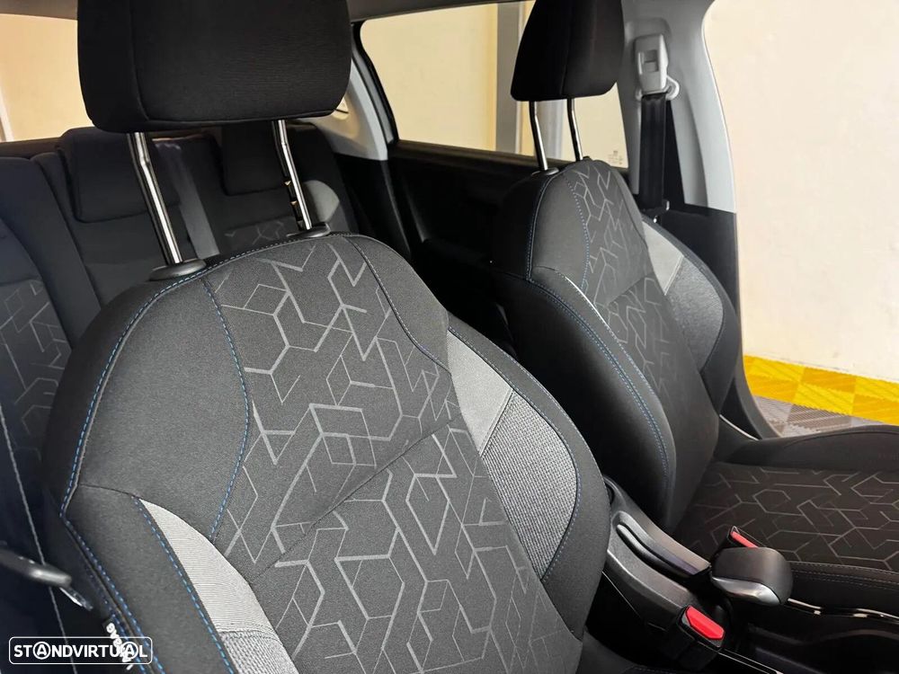 Peugeot 2008 1.2 PureTech Allure - 45