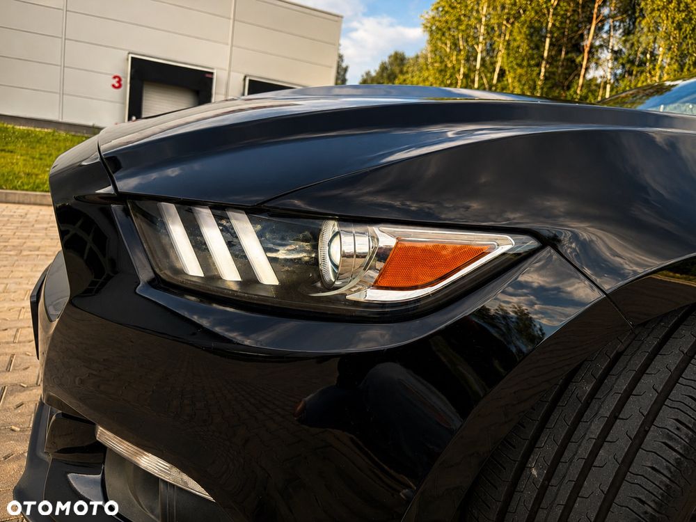 Ford Mustang - 29