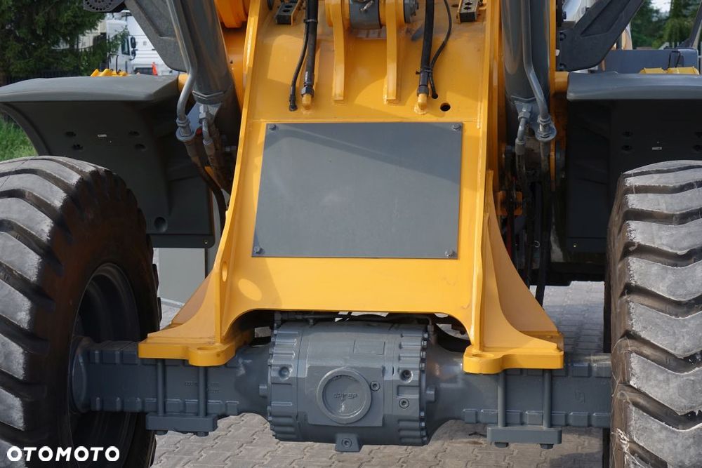 Liebherr L526 / ŁADOWARKA / 16 000 KG / SZYBKOZŁĄCZE / NOWE OPONY PRZÓD - 11