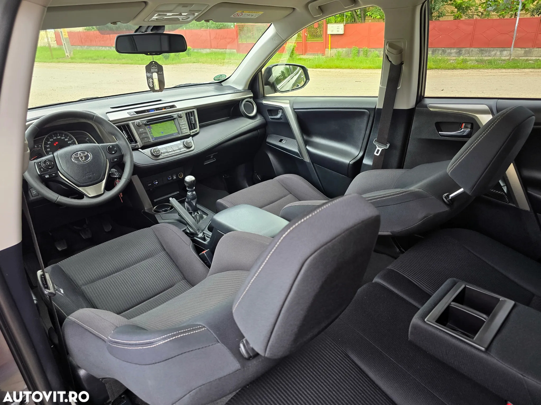 Toyota RAV4 2.2 D-4D 4x4 Edition - 6