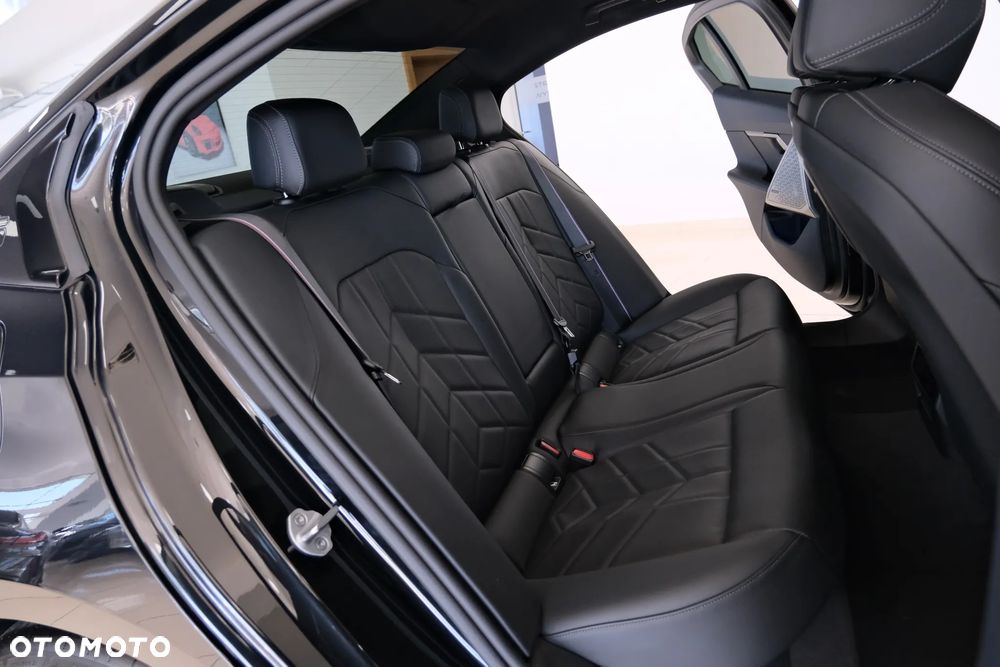 BMW Seria 5 520d xDrive mHEV M Sport - 23