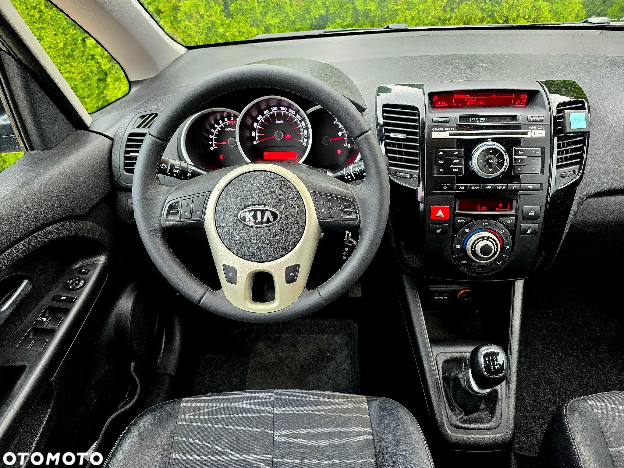 Kia Venga 1.6 CVVT Mind - 37