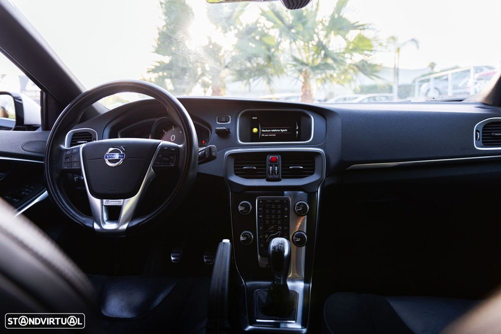 Volvo V40 1.6 D2 R-Design - 10