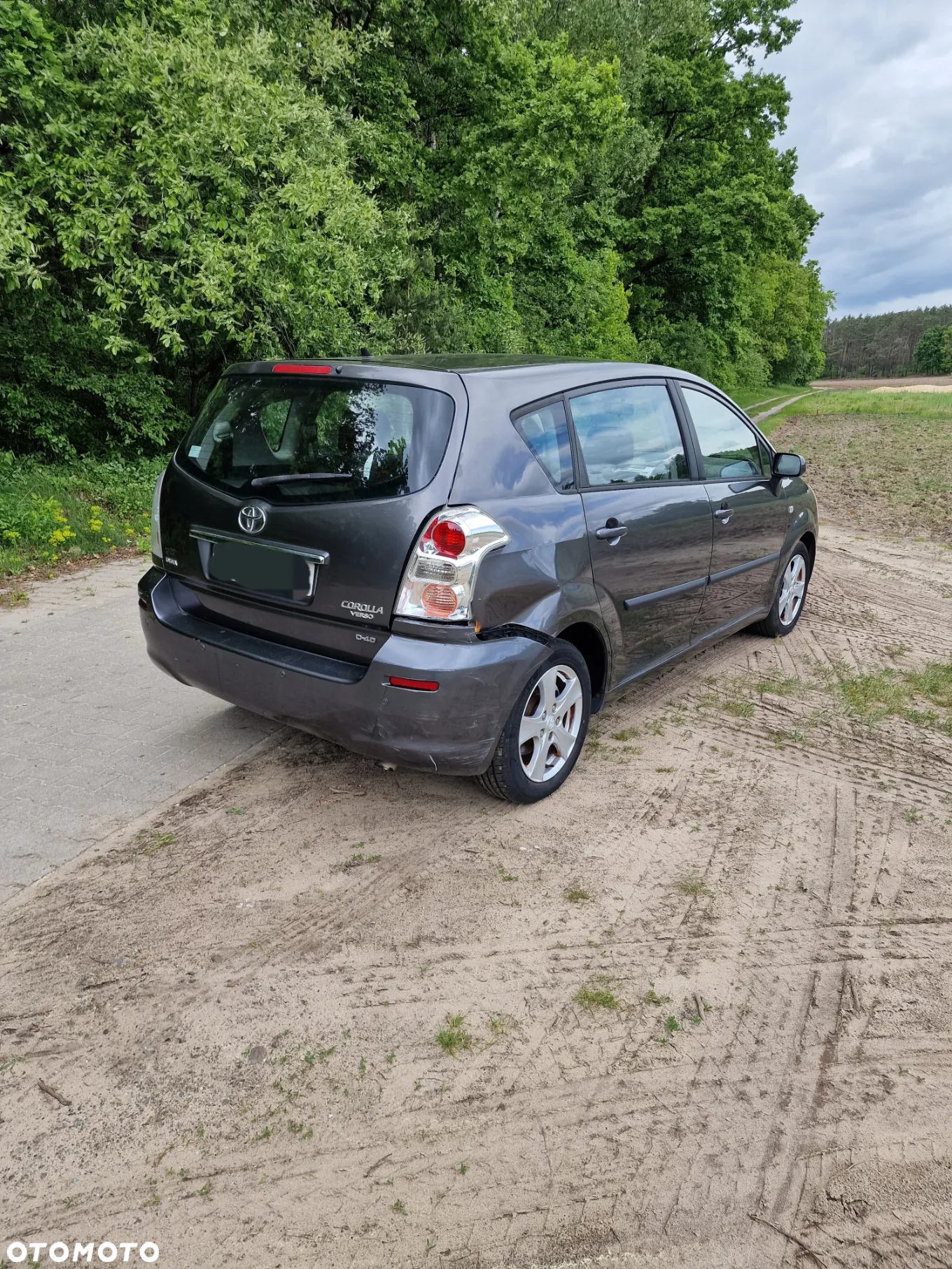 Toyota Corolla Verso 2.2 D-4D Executive - 3