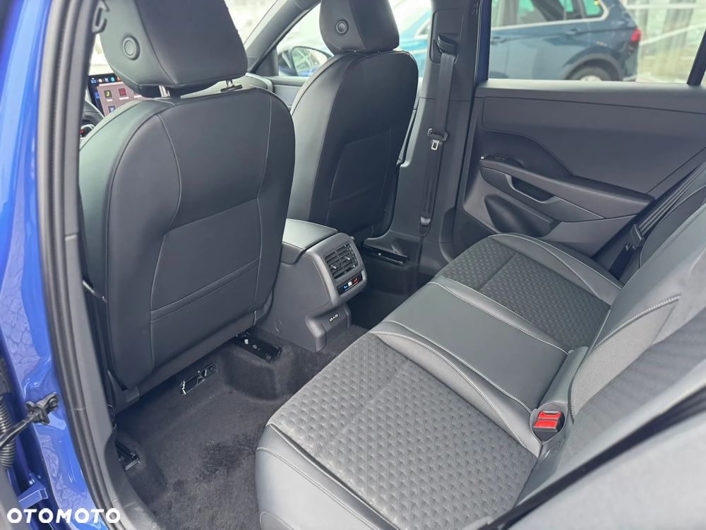 Volkswagen T-Roc 1.5 eTSI OPF DSG R-Line - 26