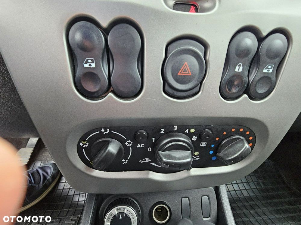 Dacia Duster 1.5 dCi Prestige 4WD - 24