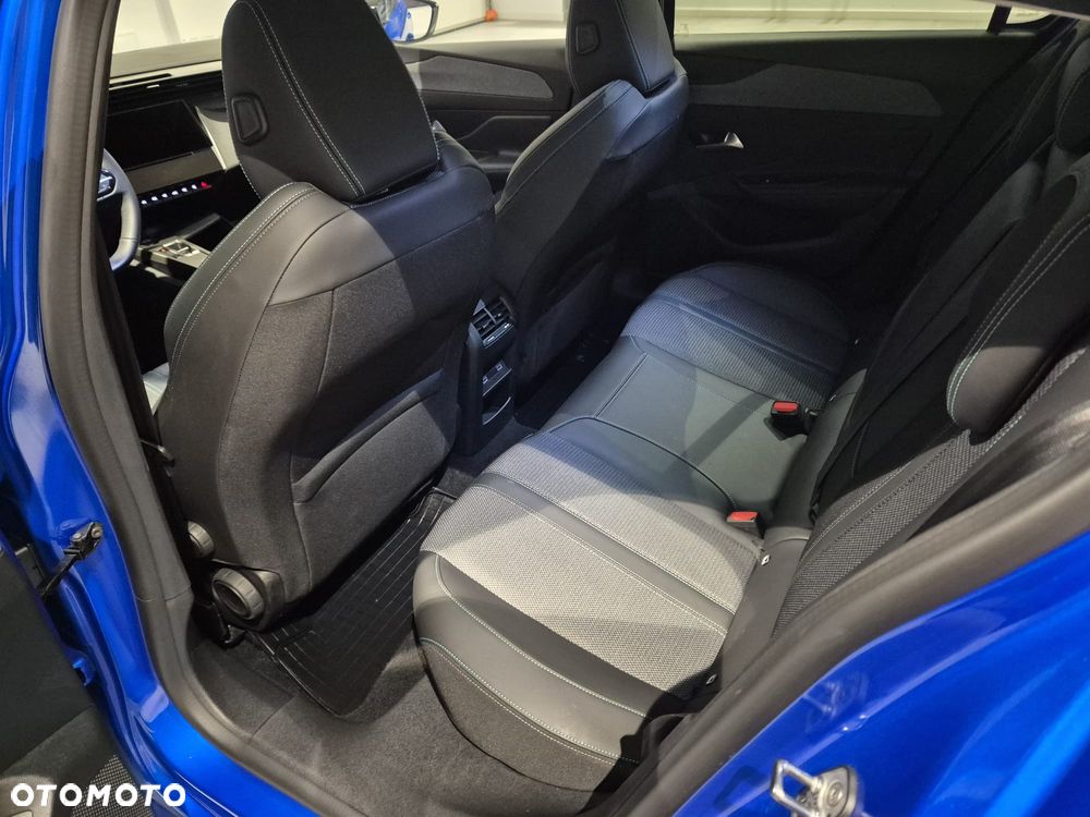 Peugeot 308 1.2 mHEV Allure S&S e-DCS6 - 10