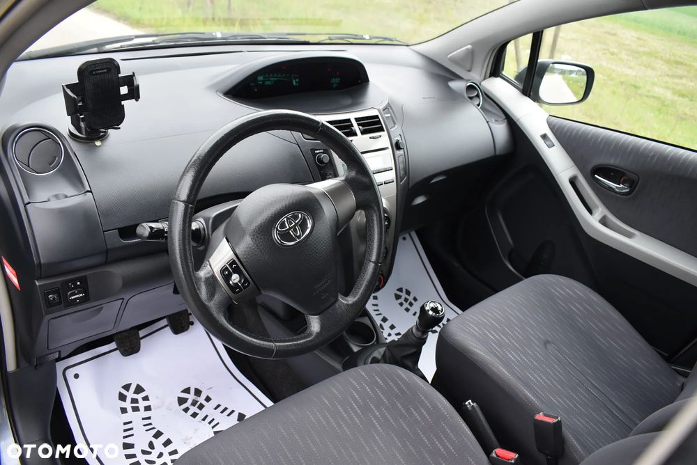 Toyota Yaris 1.33 VVT-i Life - 18