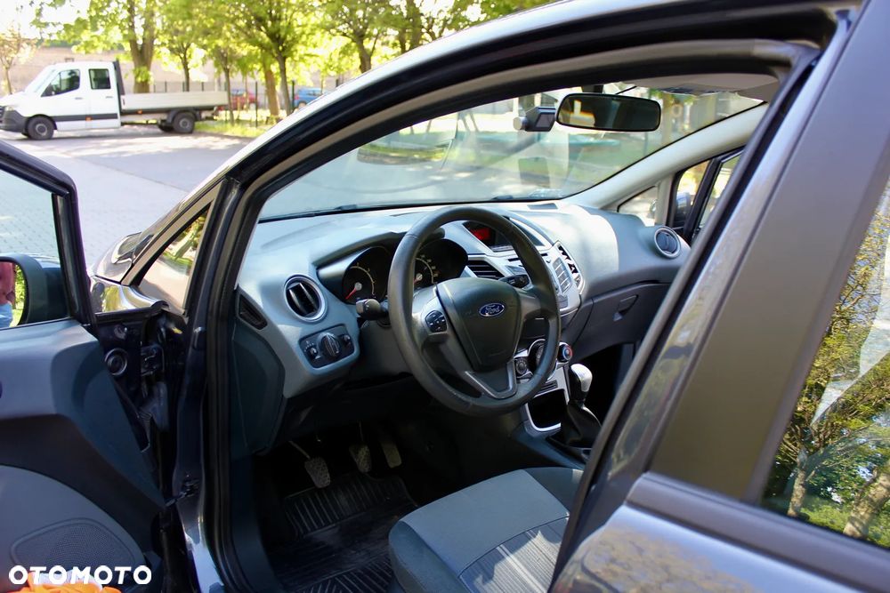 Ford Fiesta - 15