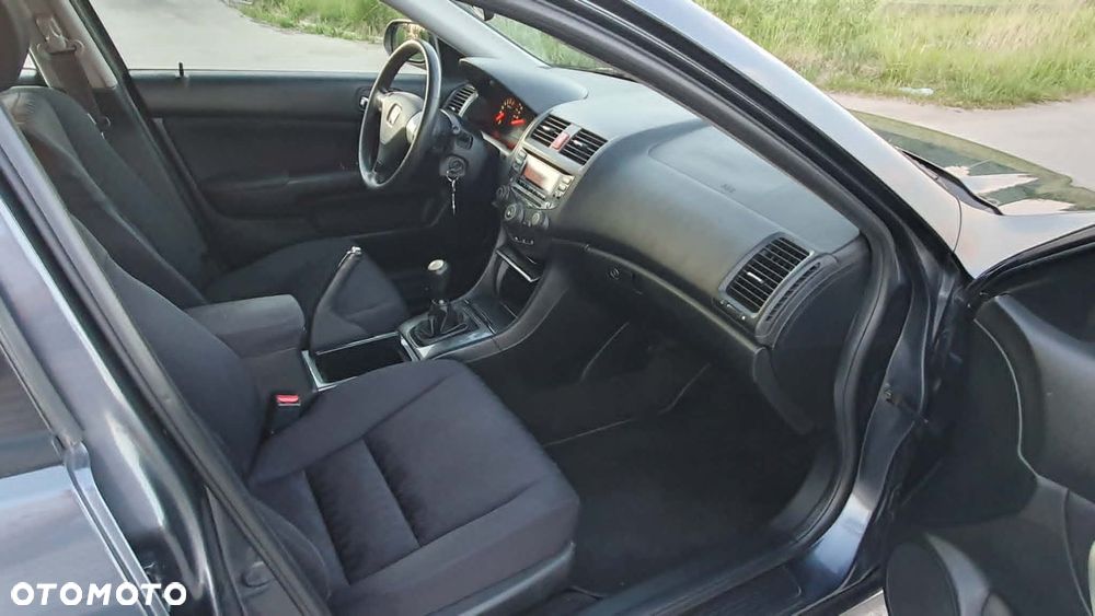 Honda Accord 2.0 Comfort - 10