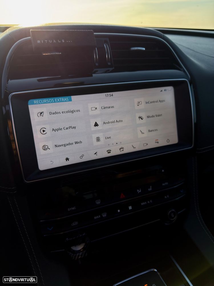 Jaguar F-Pace 20d AWD Aut. R-Sport - 30