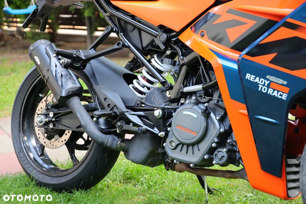 KTM RC 125 - 11
