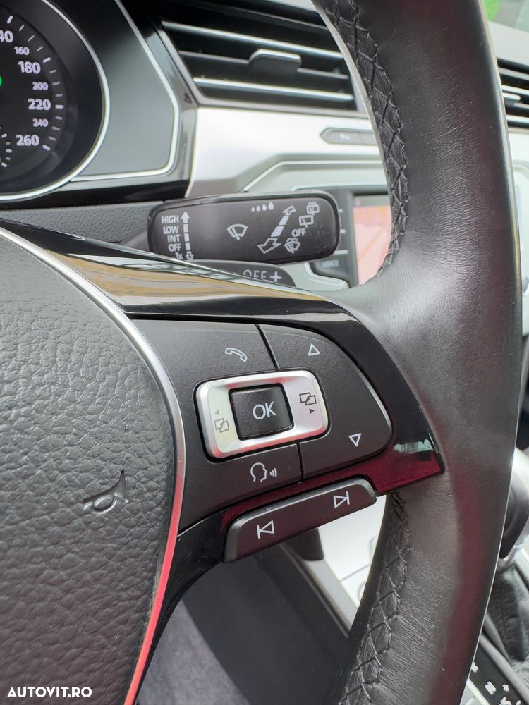 Volkswagen Passat 2.0 TDI DSG (BlueMotion Technology) Comfortline - 19