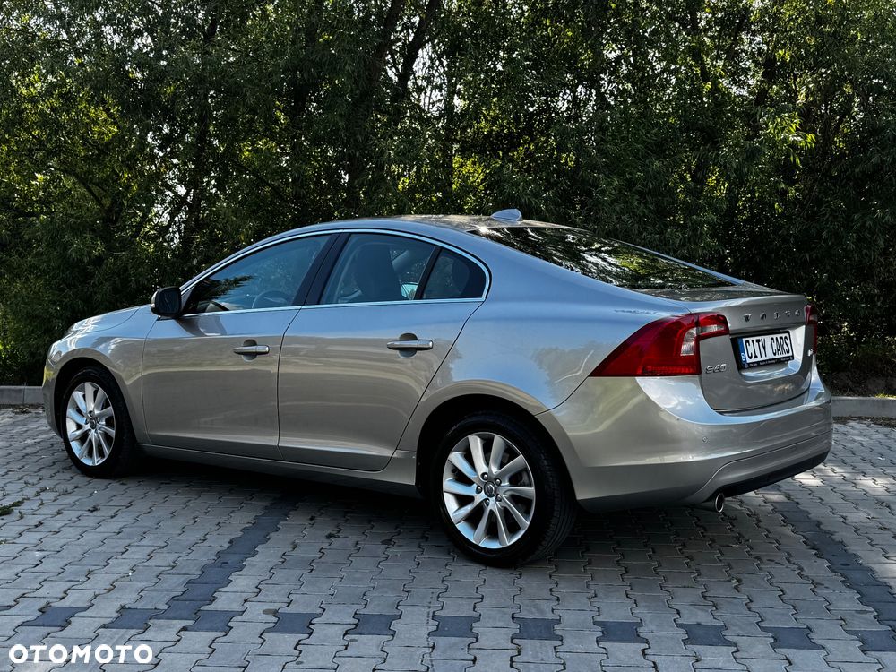 Volvo S60 D3 Geartronic Kinetic - 3
