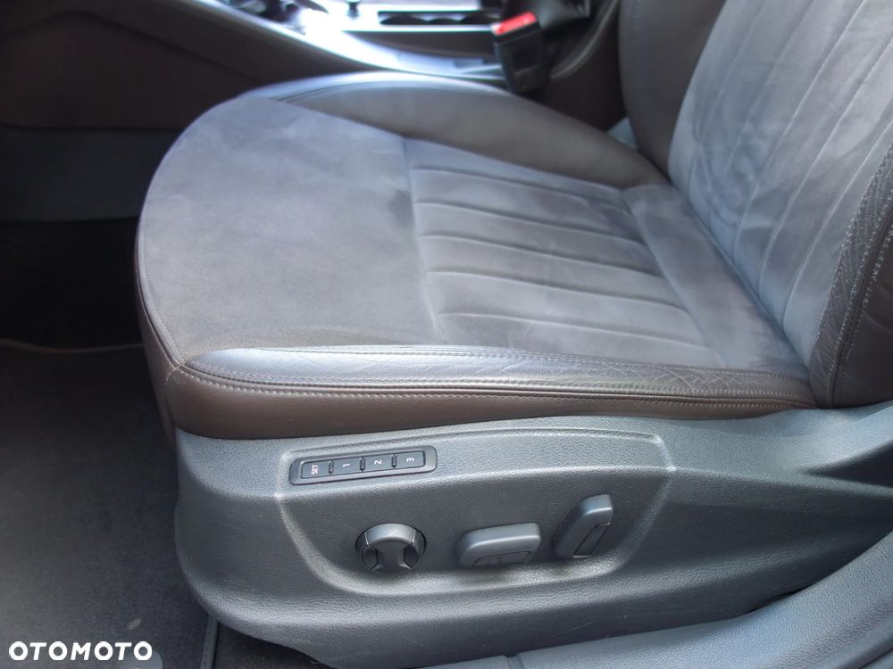 Skoda Octavia 2.0 TDI L&K - 27