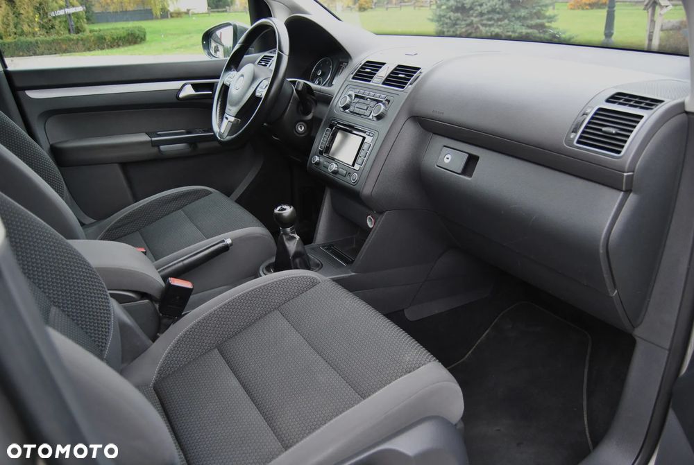 Volkswagen Touran - 7