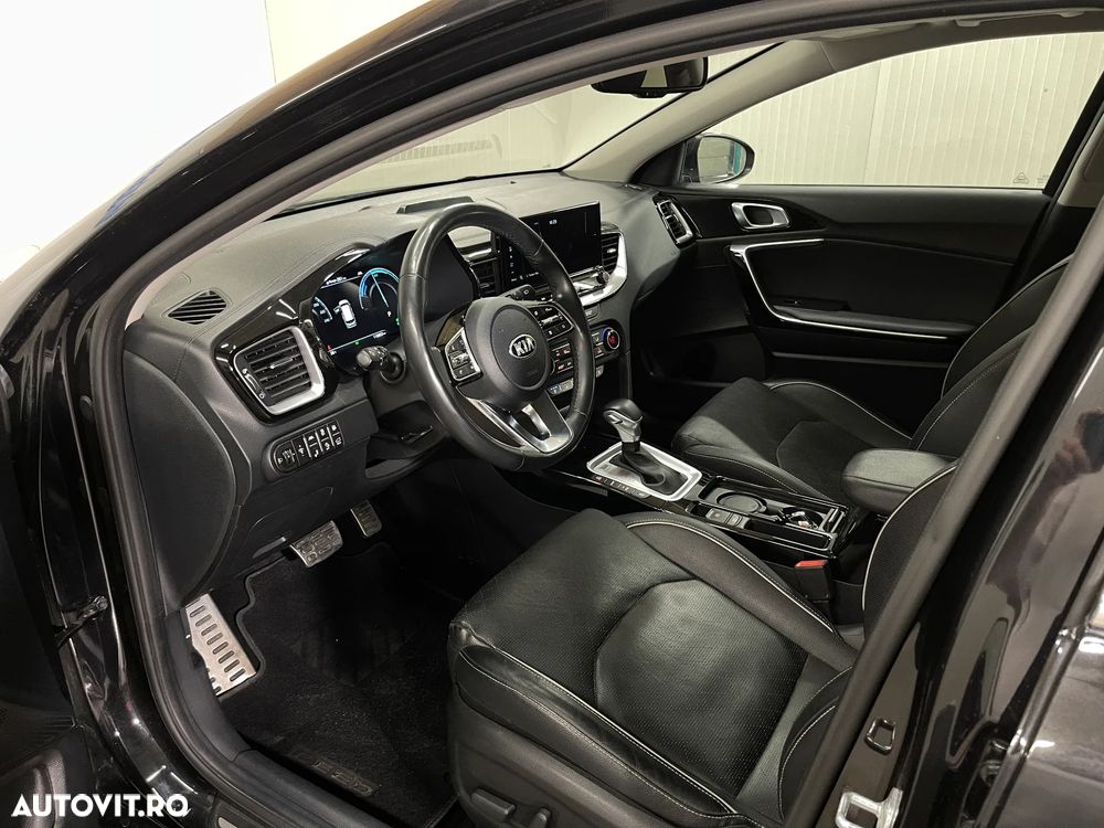 Kia Ceed 1.6 GDI DCT OPF Platinum - 6