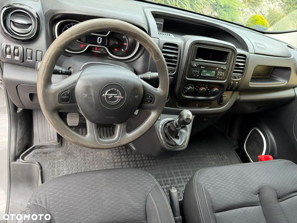 Opel vivaro - 7