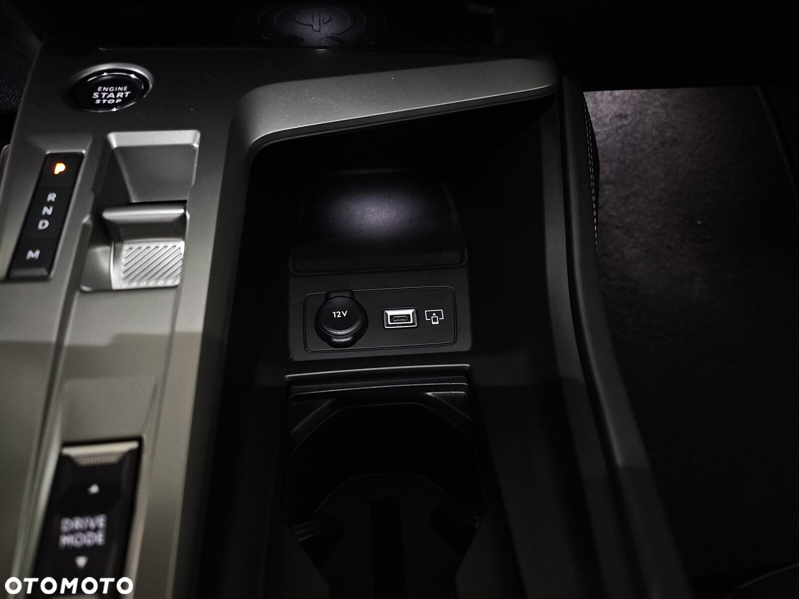 Peugeot 408 1.2 PureTech Allure S&S EAT8 - 31
