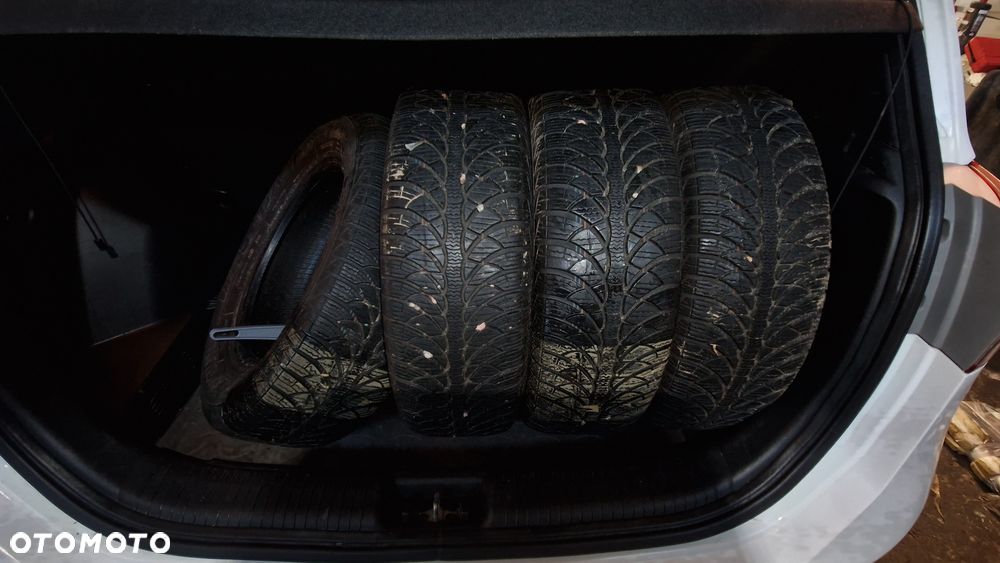 Hyundai ix20 1.4 blue Passion - 31