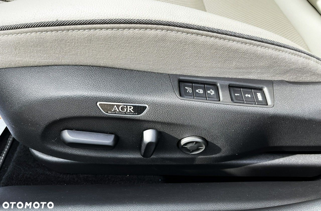 Opel Insignia - 32